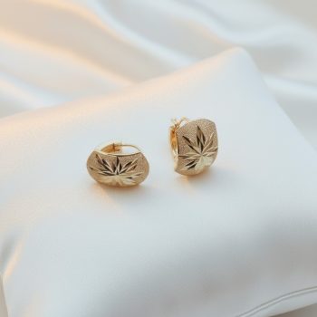 Csillag 18 karát színű Xuping fülbevaló 